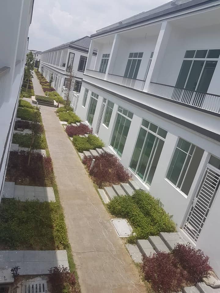 End Unit 2 Sty Terrace Merrydale Eco Majestic - photo 3
