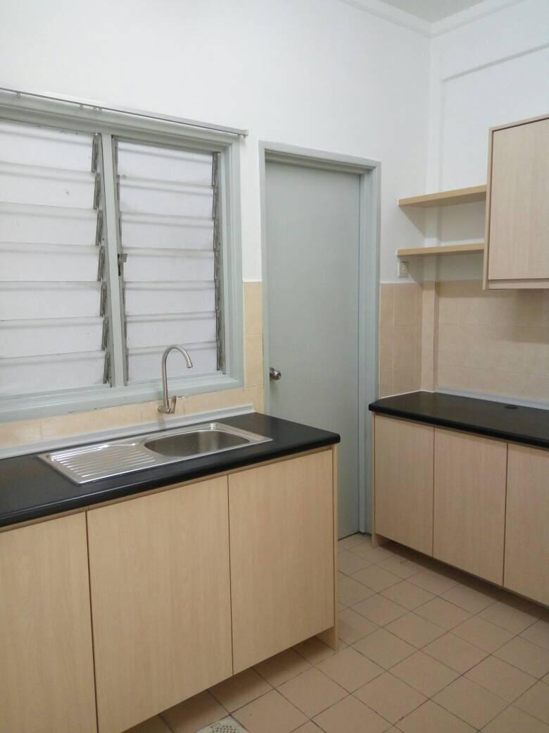 Good Unit Level 4 Walk Up Sri Ara Apt Damansara - photo 8