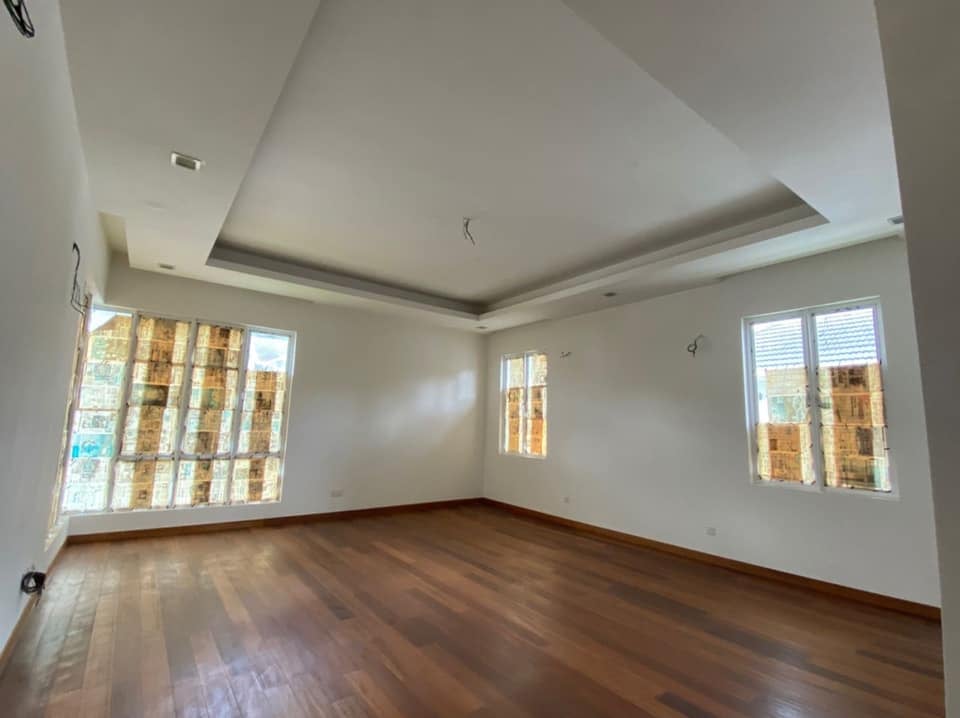 2 Sty Bungalow With Ample Garden Space Ukay Seraya - photo 3