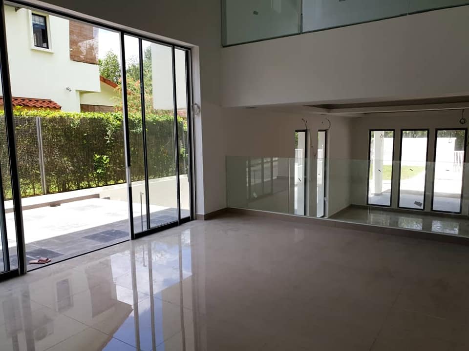 Two And Half Sty SemiD Nilai Spring Villa to Sale - photo 2