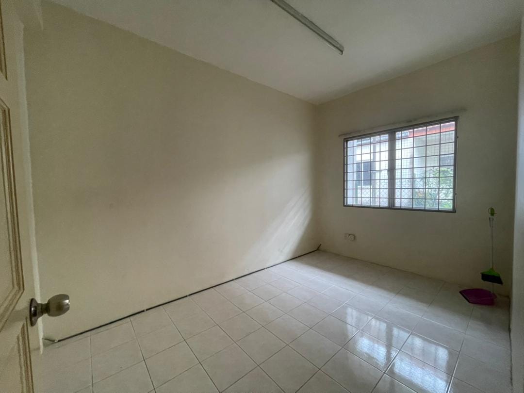 2 Storey Terrace Taman Cheras Idaman, Bdr Sg Long - photo 7