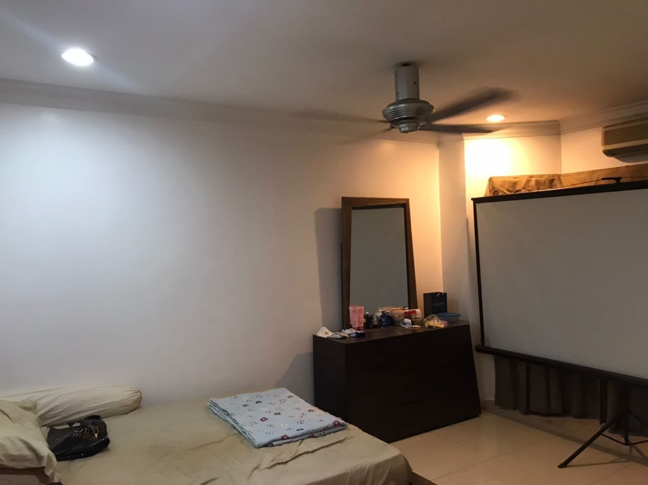 Renovated 2 Sty Jalan Platinum Seksyen 7 Shah Alam - photo 2