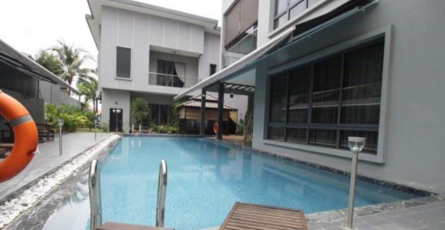 9 Bedrooms With Balcony Bungalow Country Heights - photo 4
