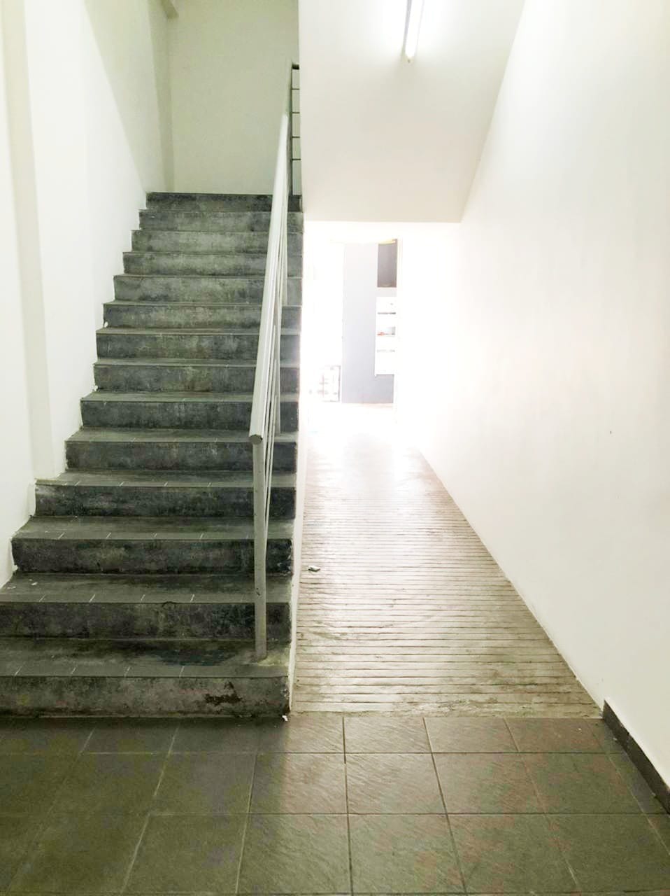 Shop Office Space With Lift Next to Direct Digital - photo 2
