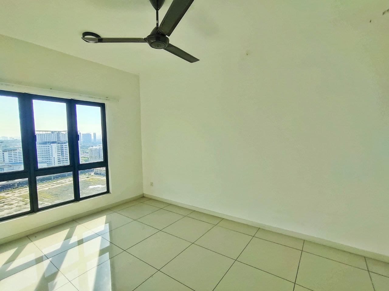 Cheapest Biggest Unit Emira Residences Service - photo 3