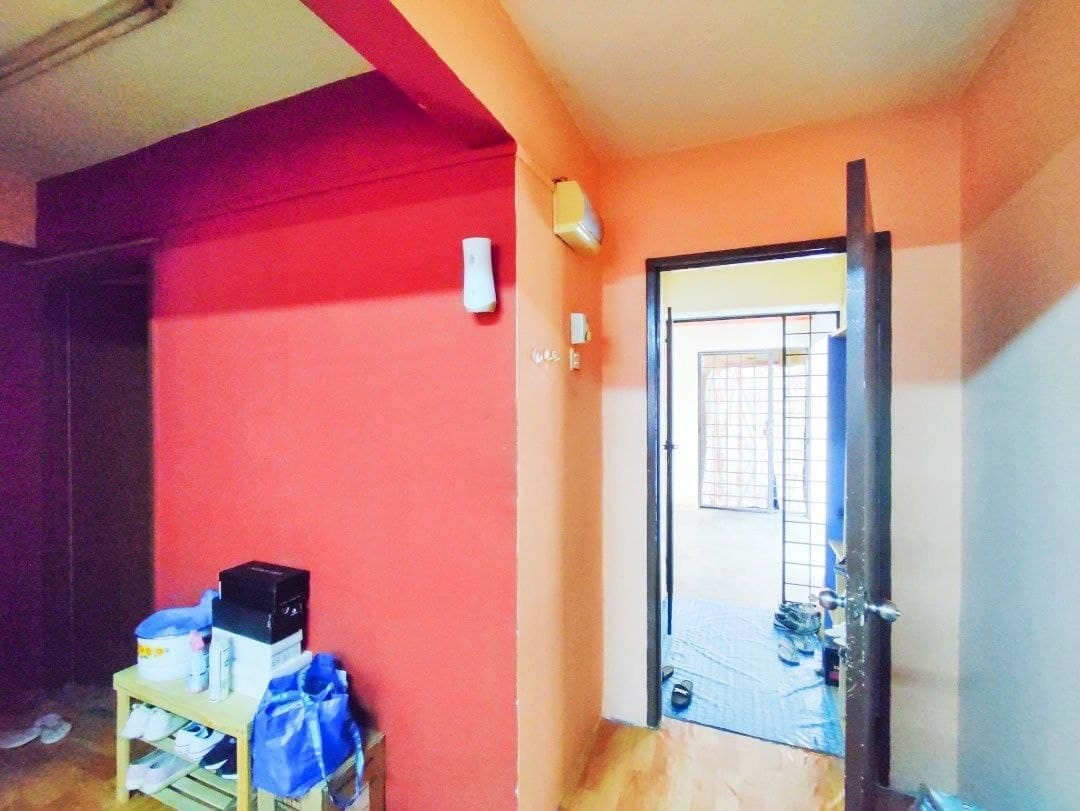 Mid Floor Unit Pangsapuri Putra Damai, Precint 11 - photo 3