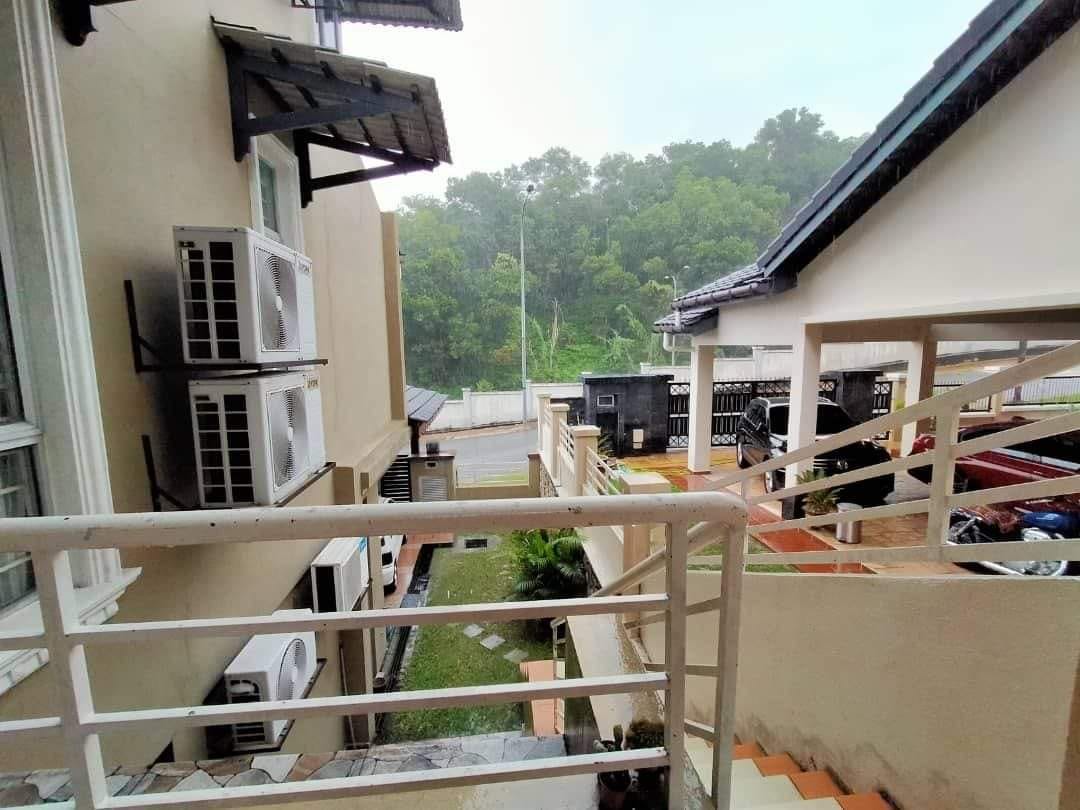 Facing Open 2 And Half Sty SemiD Saujana Villa - photo 7