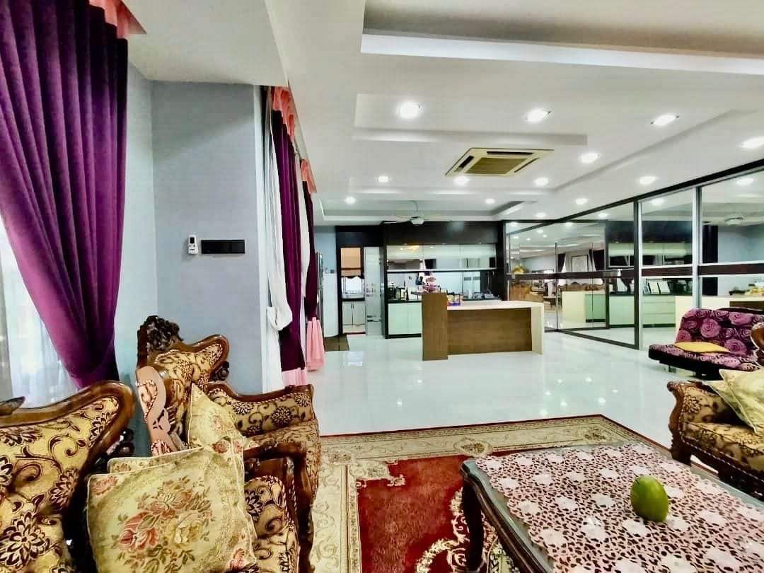 Facing Open 2 And Half Sty SemiD Saujana Villa - photo 8
