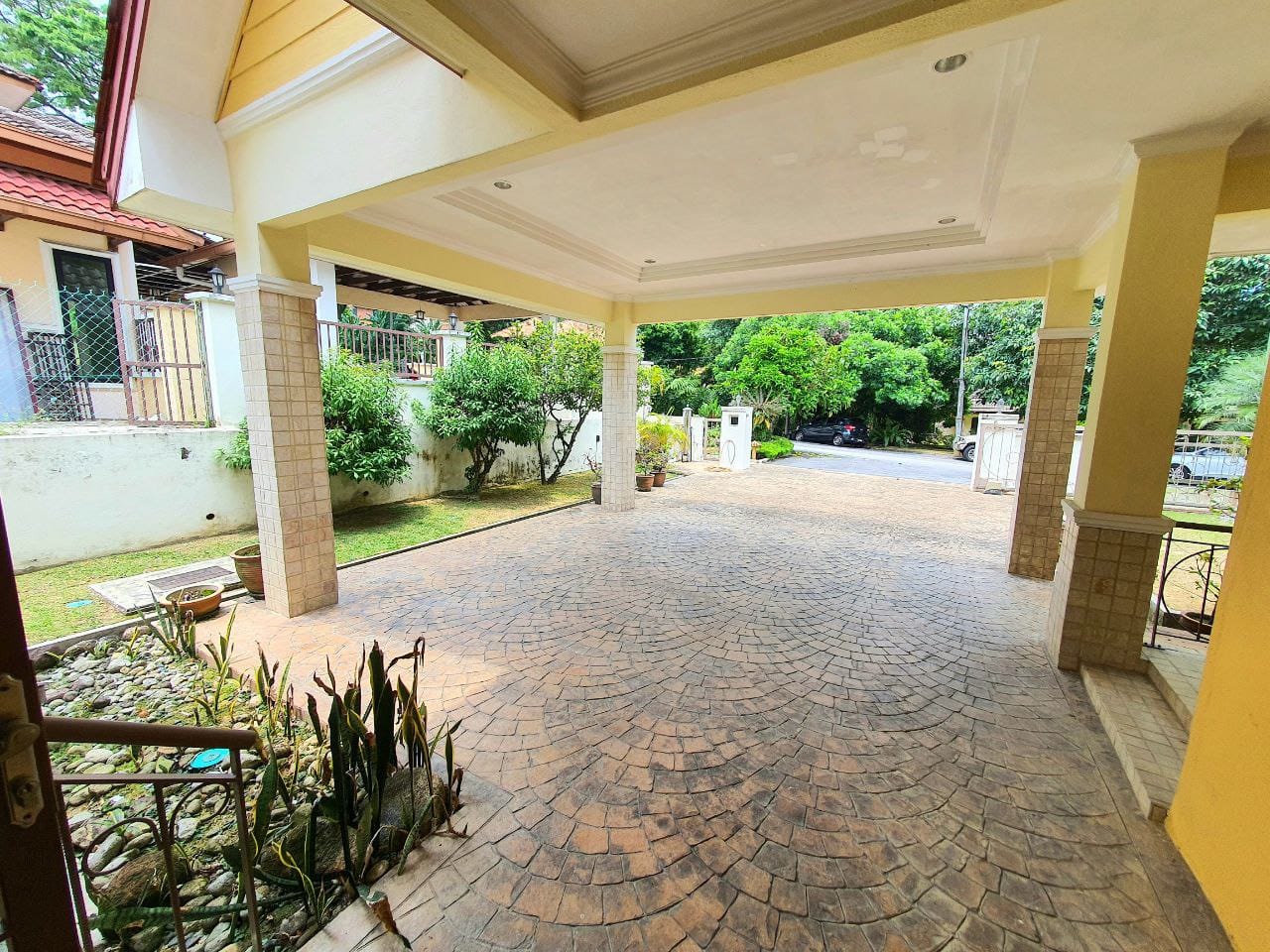 2 Sty Banglo Saujana Impian Golf Country Club Kjg - photo 2
