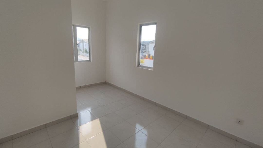 Facing Open I Corner 2 Sty Terrace Laman Haris - photo 7