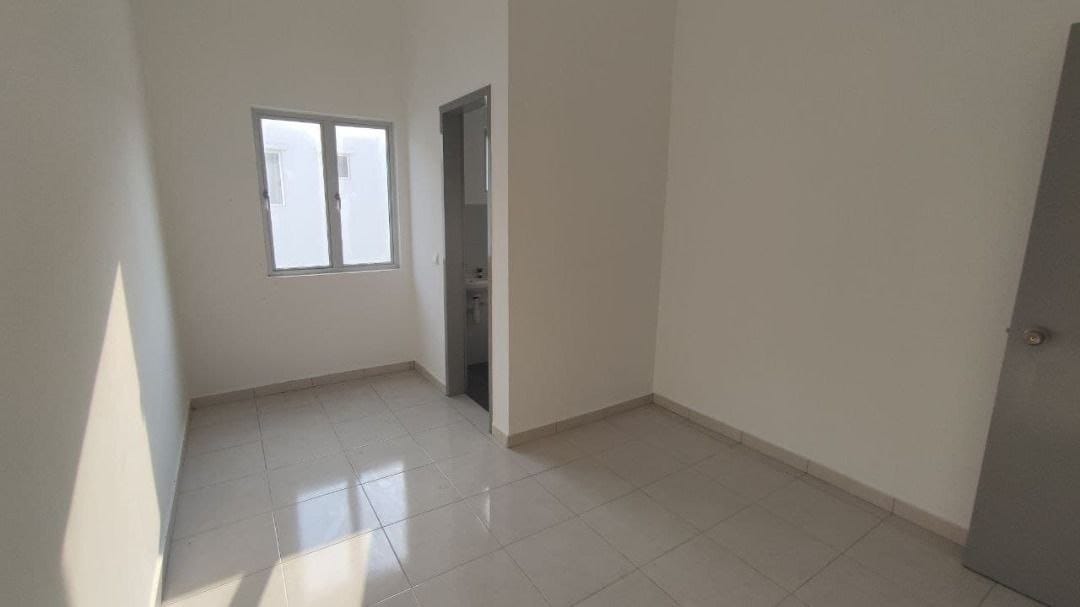 Facing Open I Corner 2 Sty Terrace Laman Haris - photo 8