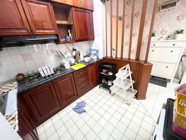 Corner Unit Vista Seri Putra Apt Bdr Seri Bangi - photo 2