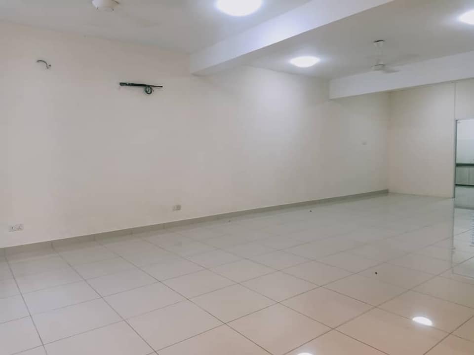 2 and Half Sty Terrace Suria Tropika Sri Kembangan - photo 3
