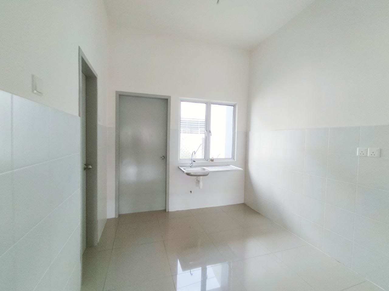 Freehold 2 Storey Terrace Greenwoods Salak Perdana - photo 3