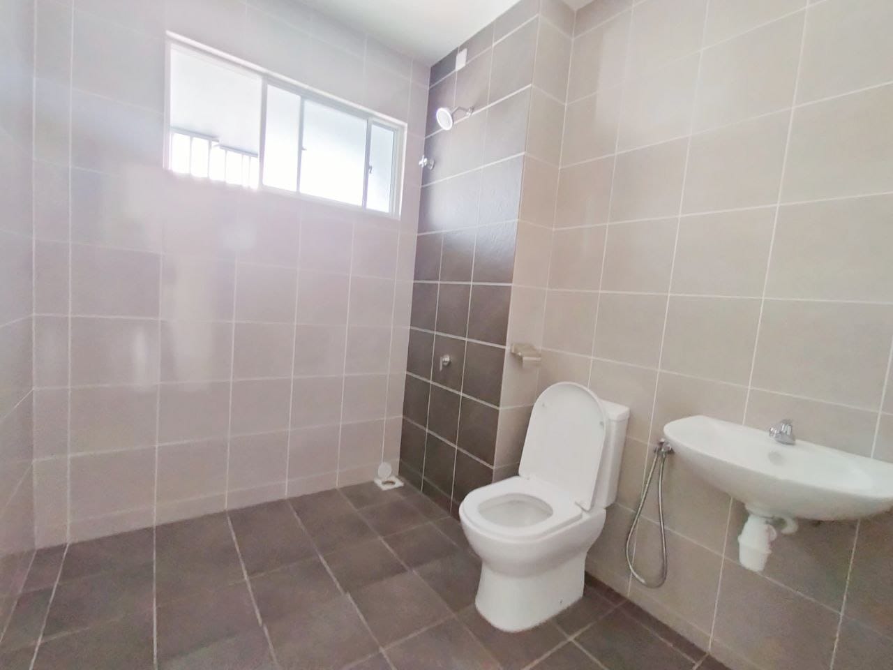 Freehold 2 Storey Terrace Greenwoods Salak Perdana - photo 4