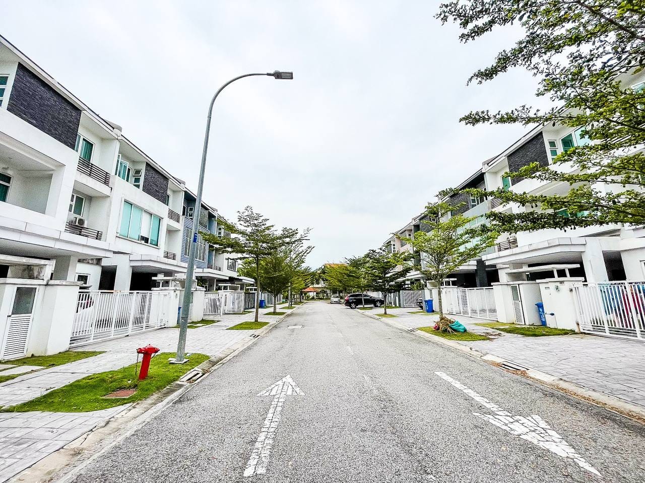 3 Sty Superlink Lagenda Waterfront Bt Jelutong - photo 10