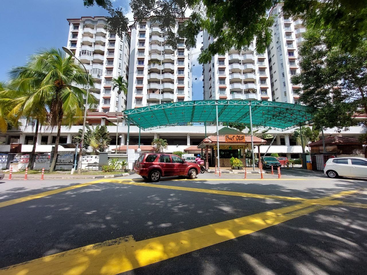 Facing Open End Unit Bukit OUG Condo Kuala Lumpur - photo 2