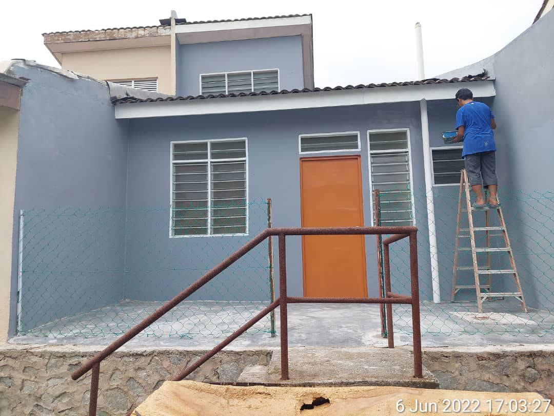 Refurbished 1 Sty Terrace Jln Bakawali, Bt Sentosa - photo 11