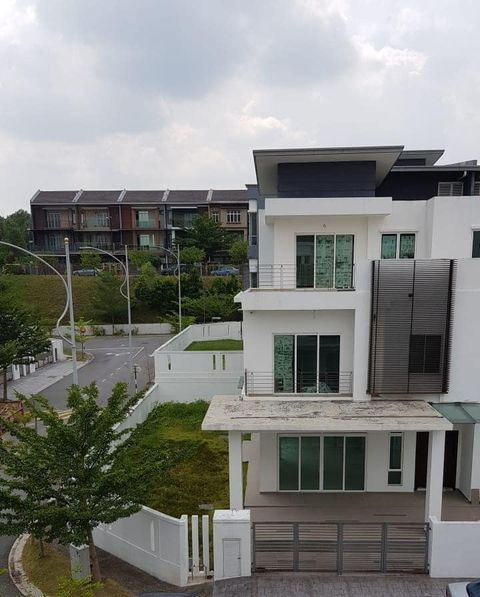 Brand New Corner 3 Sty SemiD Suria Villa Sg Long - photo 3