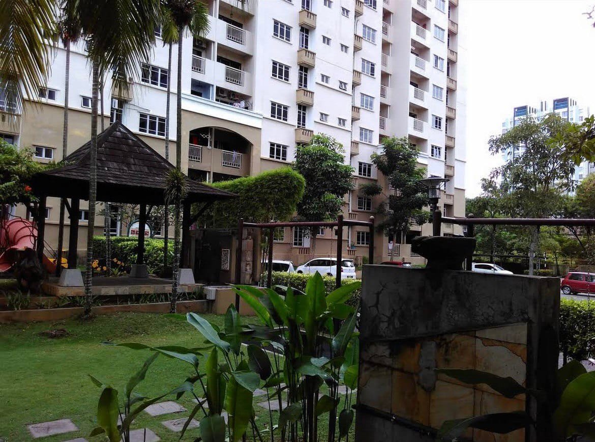 Corner Unit Villa Pavilion Condo in Seri Kembangan - photo 7
