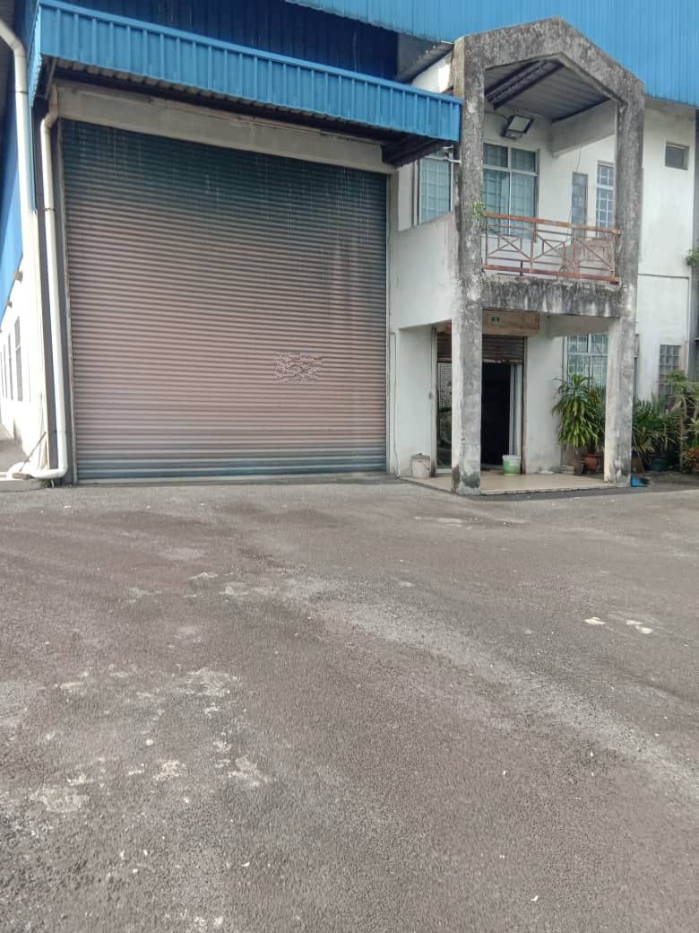 One And Half Sty SemiD Factory Villaraya Sg Lalang - photo 4
