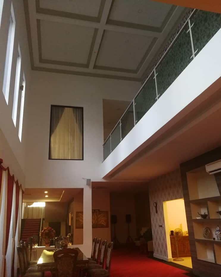 Two And Half Sty Bungalow Wiz Lift Country Height - photo 2