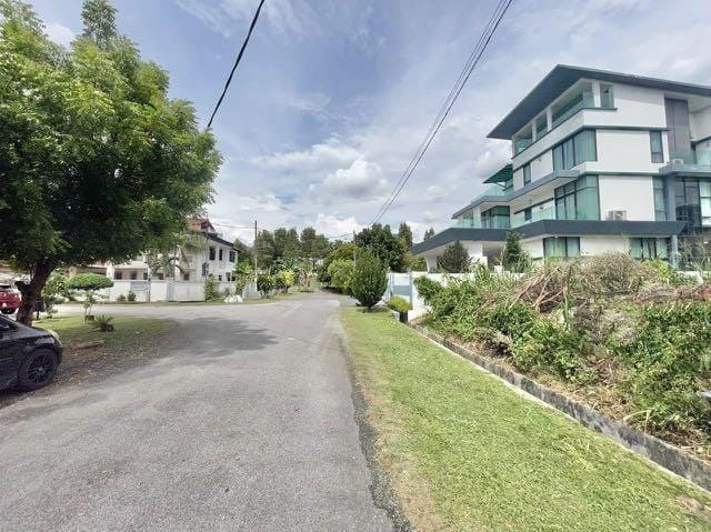 Corner Lot Flat Bungalow Land Sale Taman Desa Kjg - photo 3