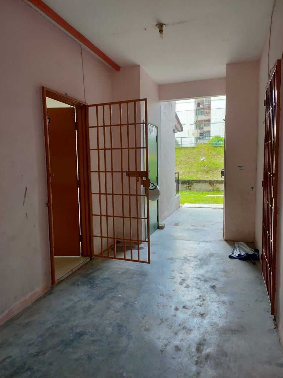 MURAH Ground Floor Unit Pangsa Wira Tmn Tun Perak - photo 8