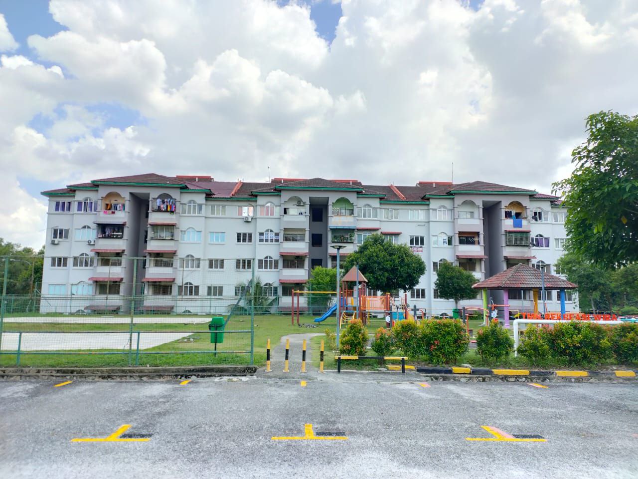 MURAH Ground Floor Unit Pangsa Wira Tmn Tun Perak - photo 11
