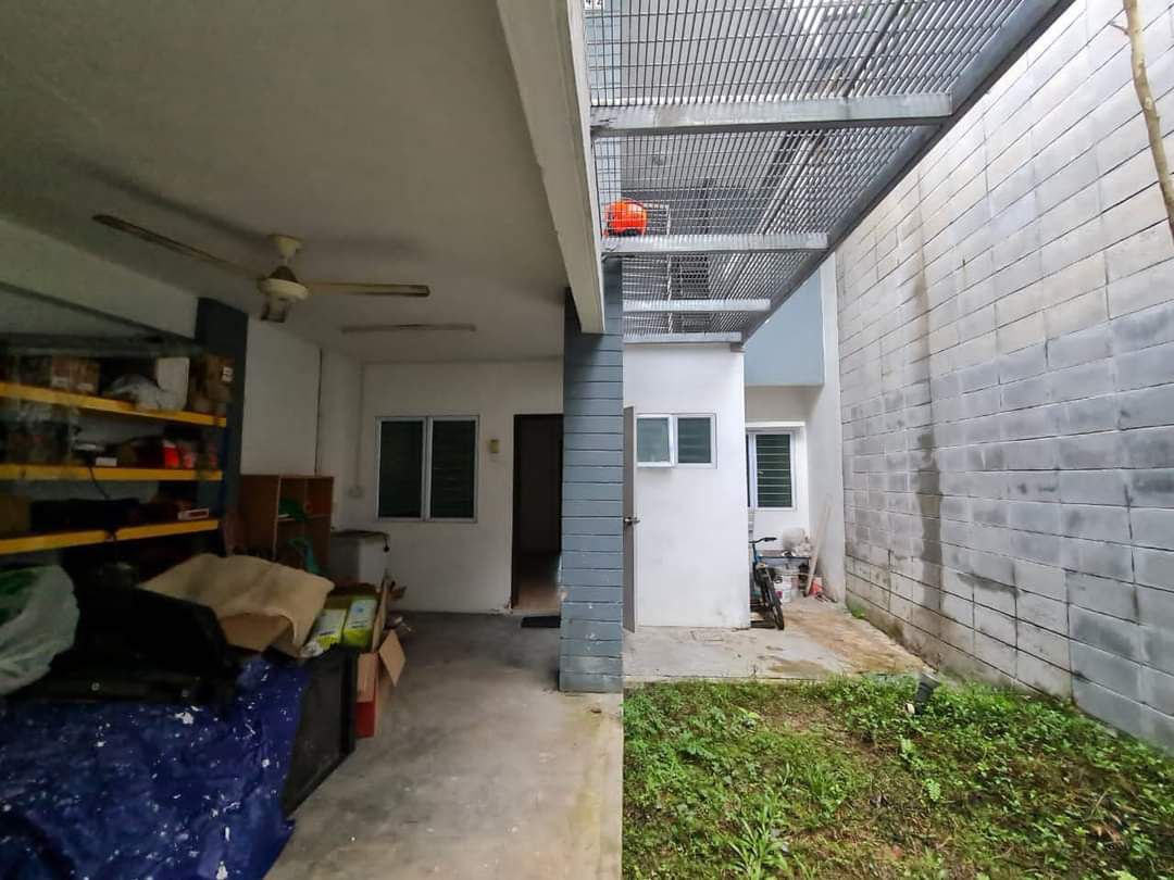 Renovated 2 Sty Terrace Tmn Pingiran Templer Slyg - photo 8