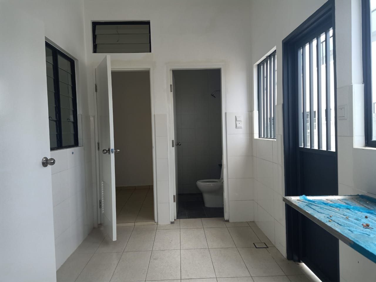 Corner Unit 2 Storey Terrace Setia Utama 3 - photo 8