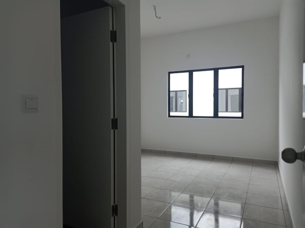 Corner Unit 2 Storey Terrace Setia Utama 3 - photo 11