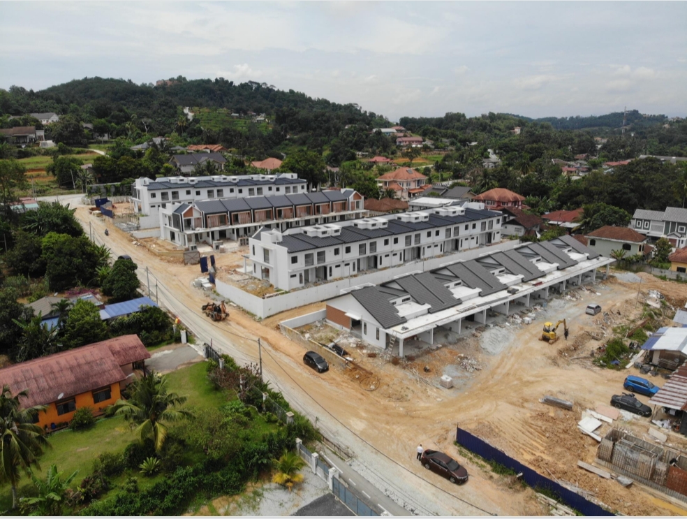 Brand New Corner 2 Sty Terrace Desa Putra Kajang - photo 3