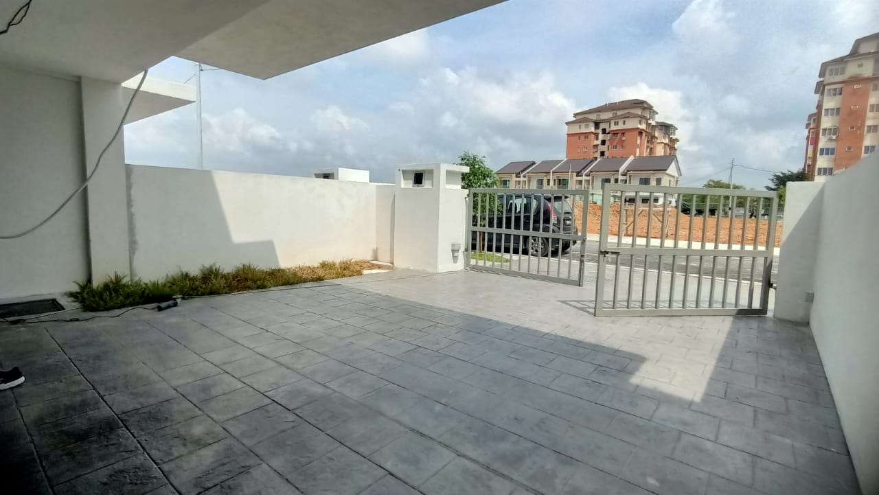 Brand New 2 Storey Terrace in Bandar Baru Kundang - photo 3