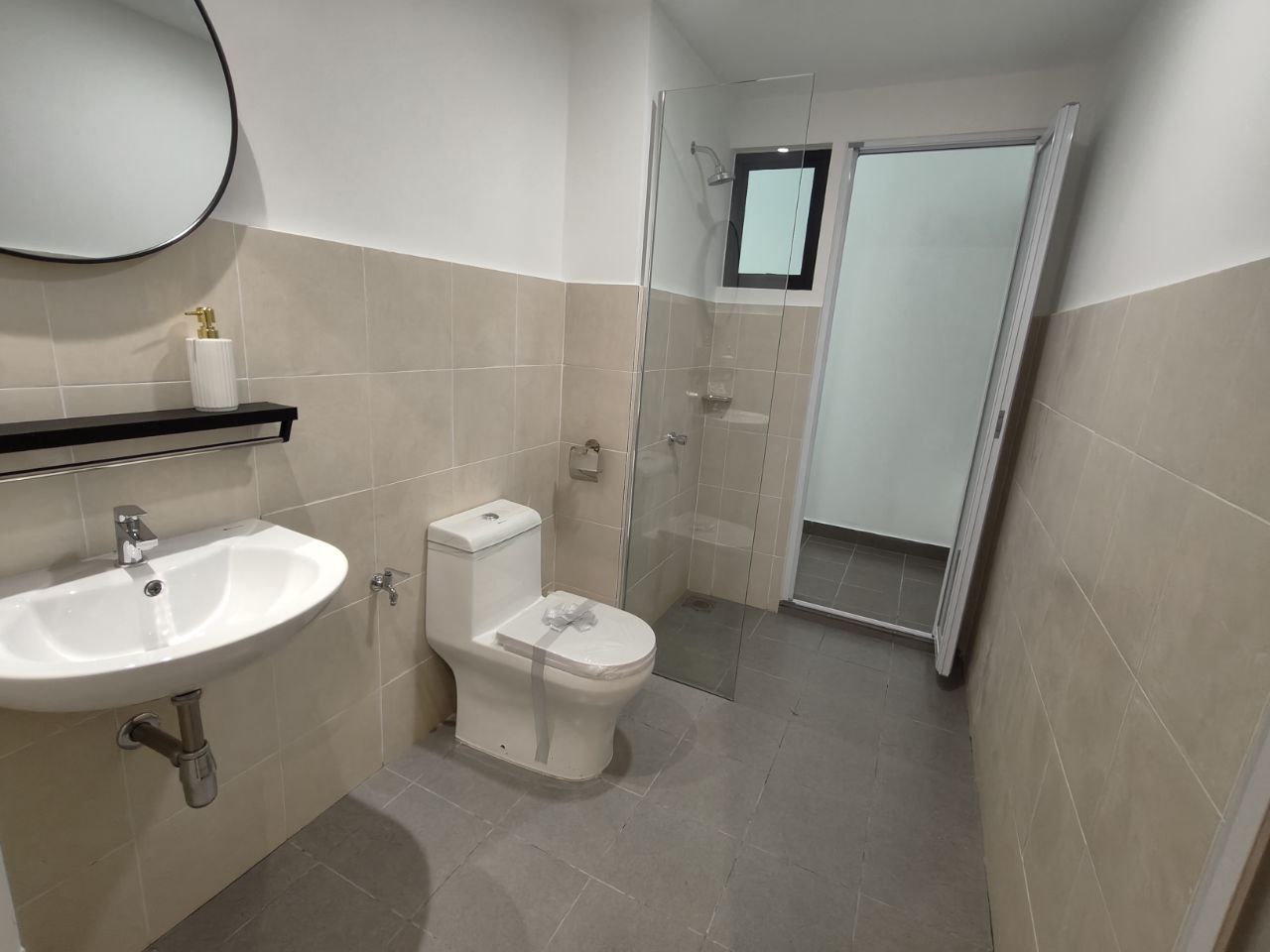 Freehold Service Residence in Kota Warisan Sepang - photo 2