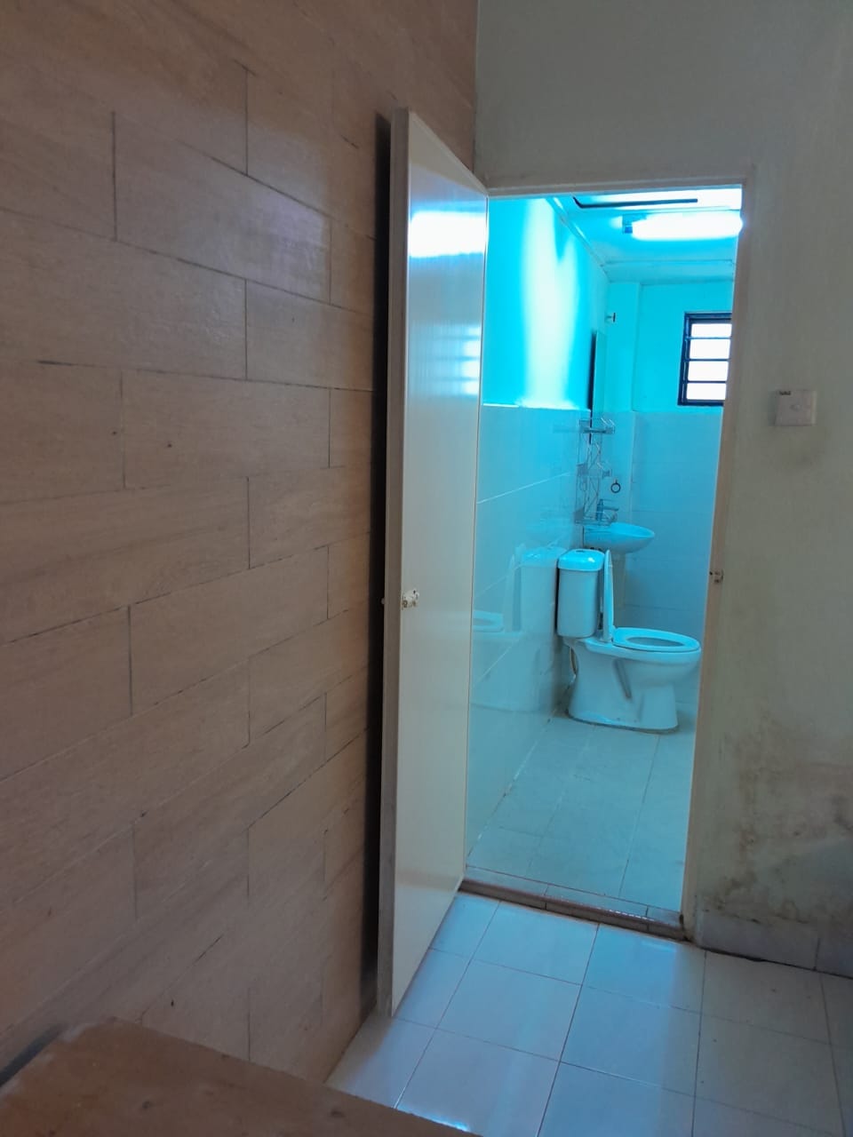 Partial Furnished 2 Storey SemiD Near Bukit Gasing - photo 3