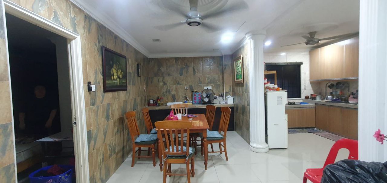 Renovated Extended 2 Sty House USJ 3 Subang Jaya - photo 2