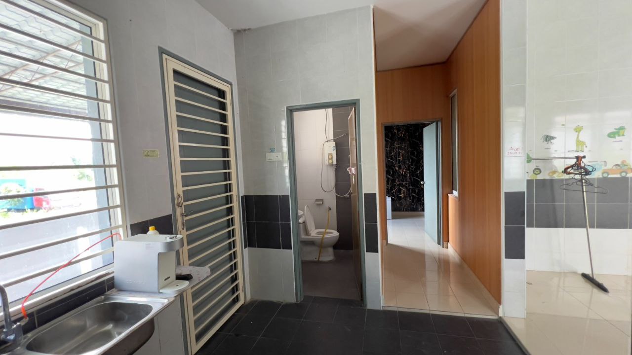 Semi D House Taman Baiduri 2 Dengkil Rent Sale - photo 7