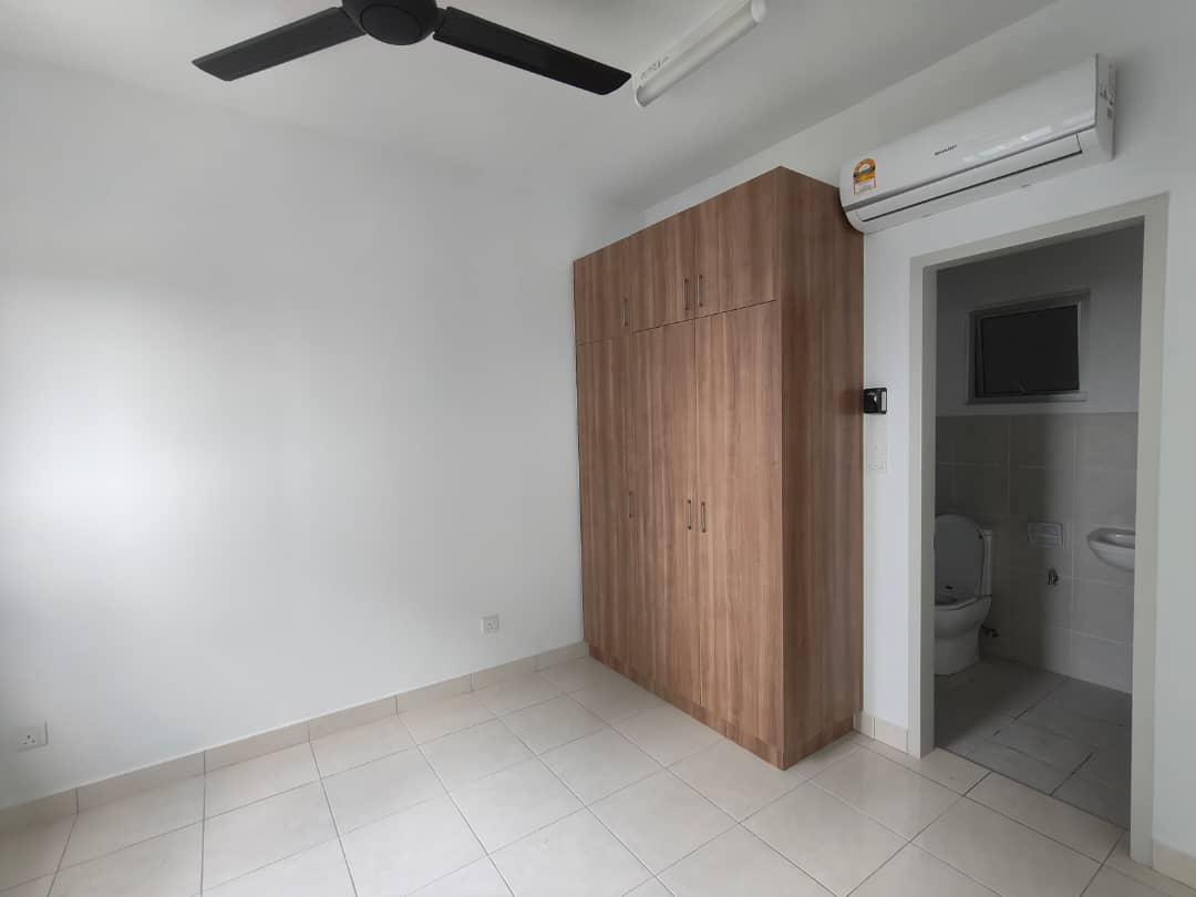 Brand New One Bedroom Studio Alanis Condo - photo 2