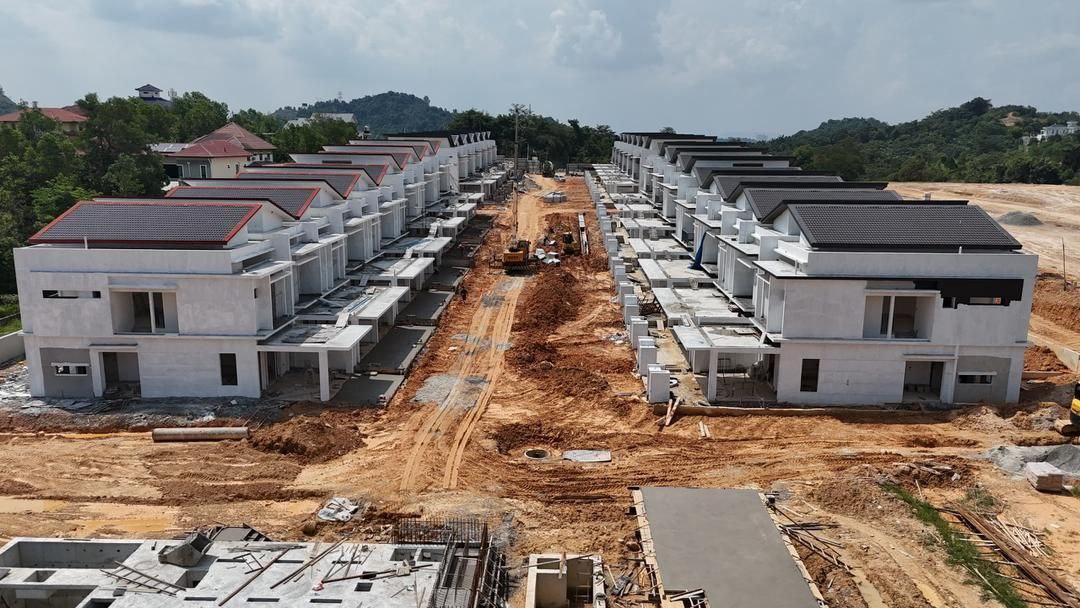 Brand New 2 Tgkt Teres Desa Putra Sg Merab Kajang - photo 2