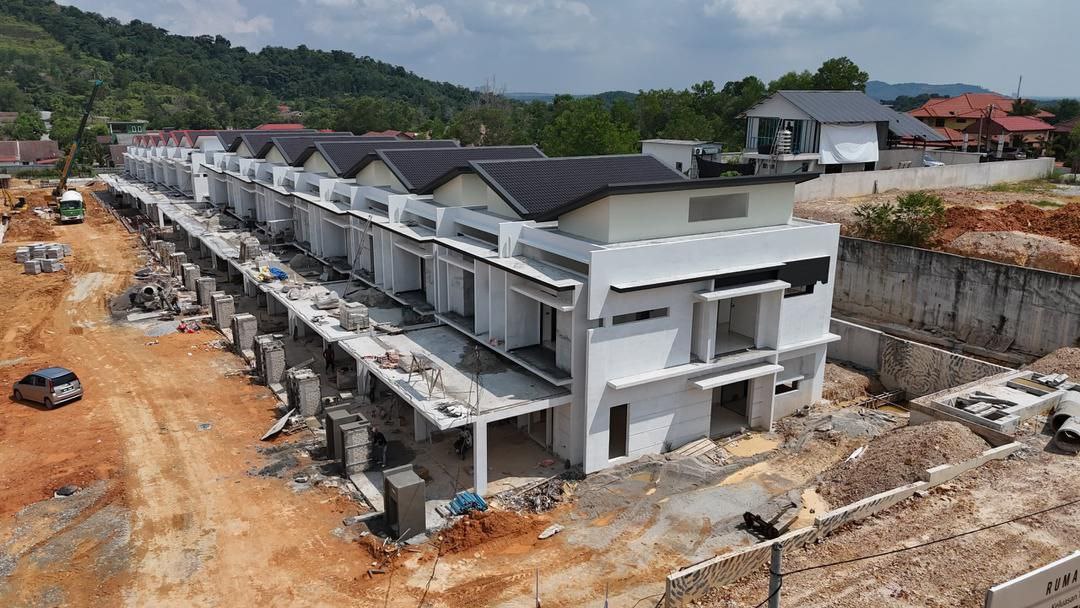 Brand New 2 Tgkt Teres Desa Putra Sg Merab Kajang - photo 4