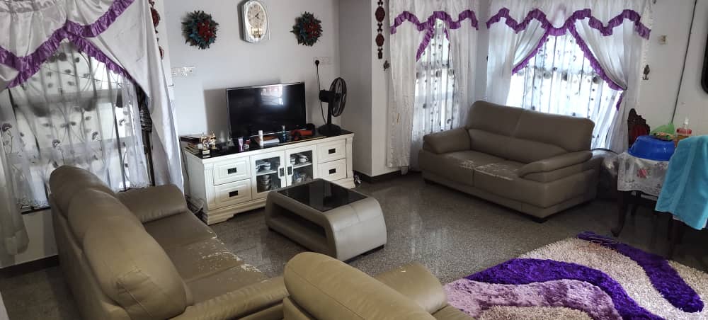 RENOVATED Semi D With BIG Land Rowther Gombak - photo 5