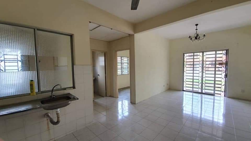 CORNER LOT Double Storey Bandar Bukit Mahkota - photo 4