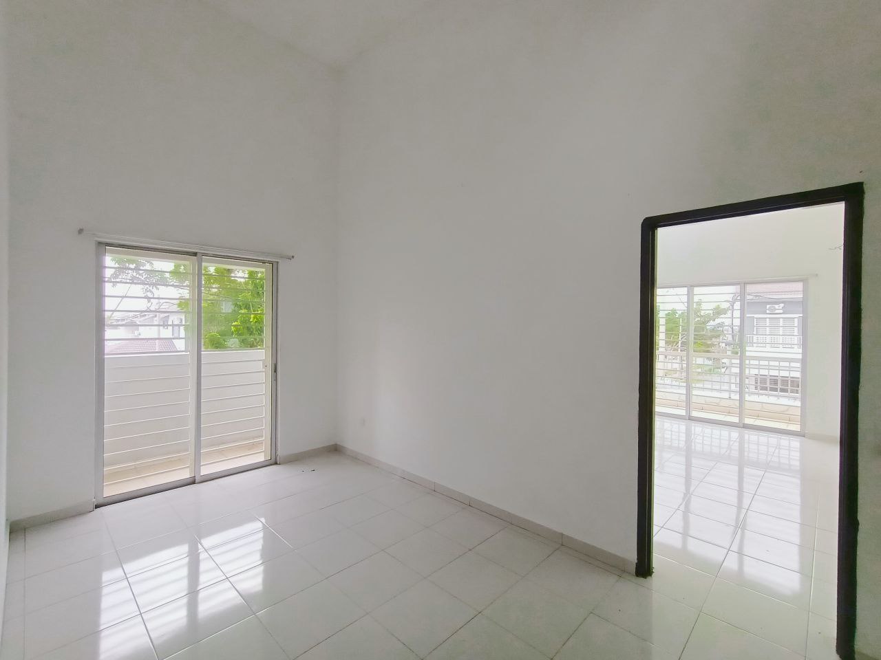 CORNER LOT Double Storey Taman Desa Seringin Nilai - photo 2
