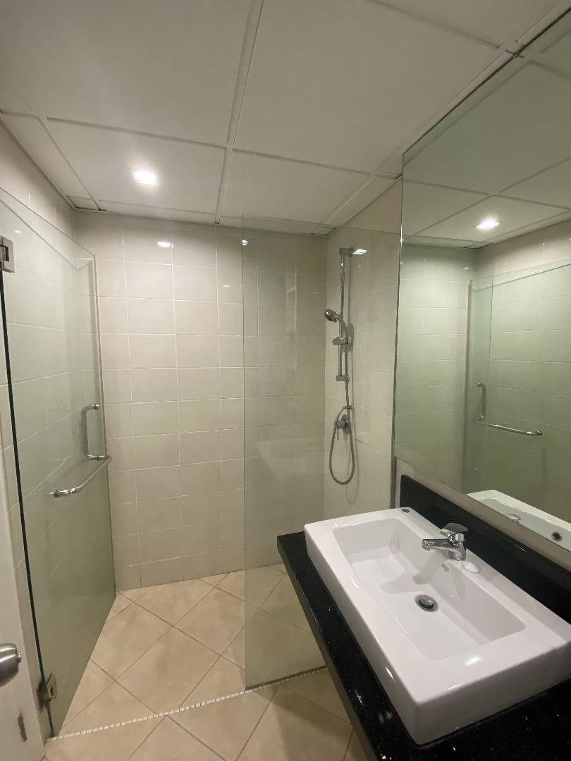 Kiara Designer Suites 3R2B1C By Shawn Low - photo 9