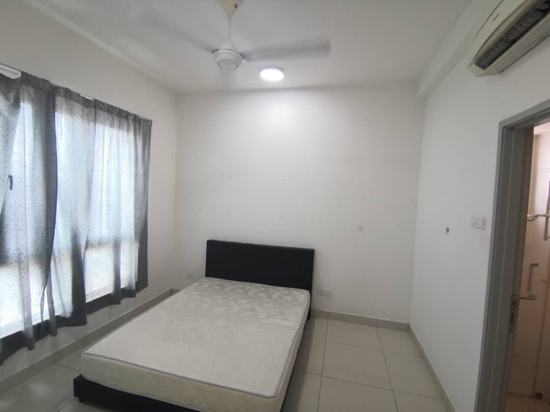 Zenith Residence 3 Bed FF By Shawn - photo 2