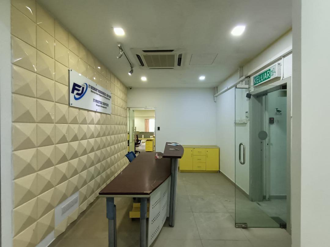Damansara Perdana Office  By Chai - photo 4