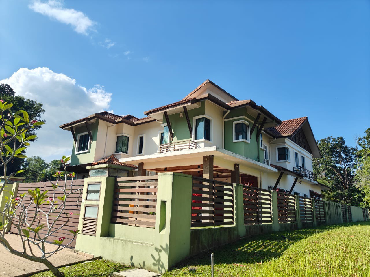 Bukit Jelutong Bungalow By Chai - photo 2