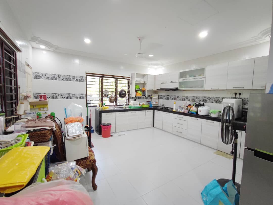 2 Storey Corner BK9 Puchong BY Chai - photo 3