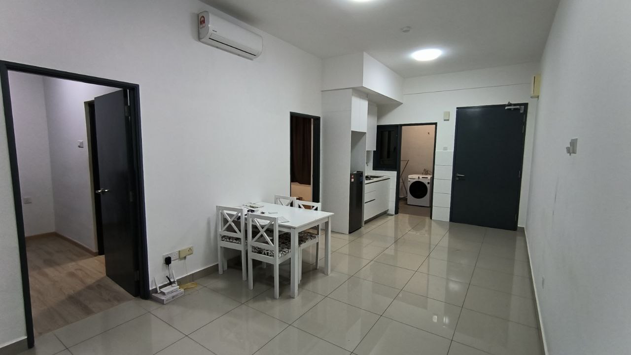 Aera Residence 2Bed FF By Shawn - photo 2